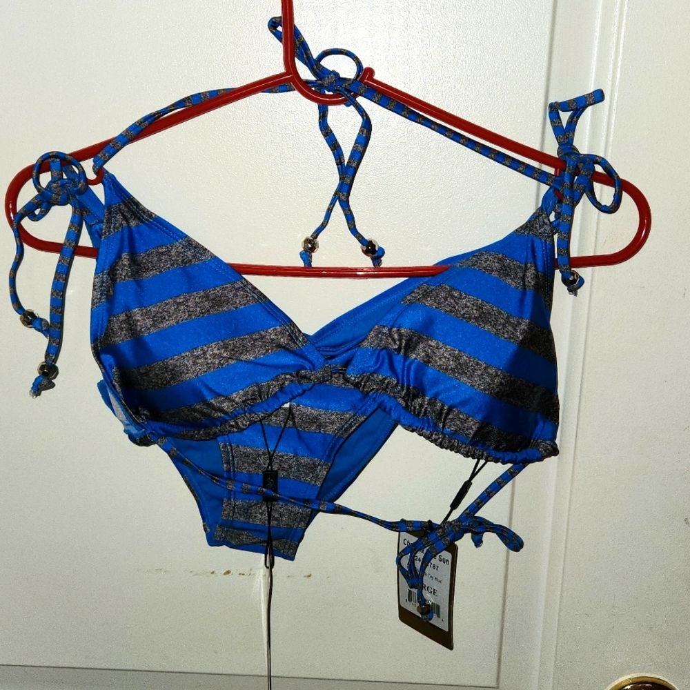 Women's clothing